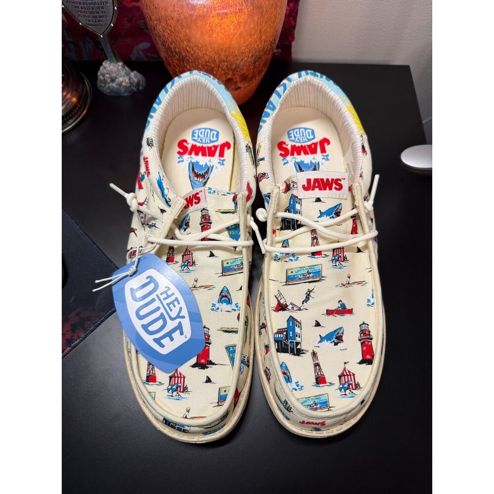 NEW IN BOX Wally Funky Jaws Hey Dudes Size 13 Mens